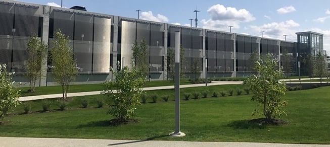 Parking-Garage-Wire-Mesh-Facade