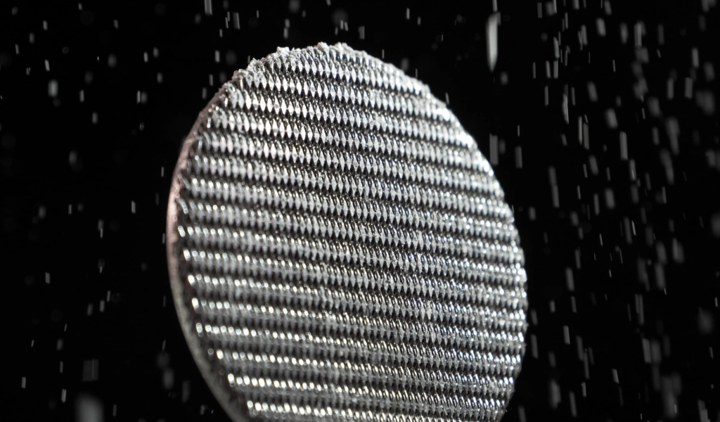 Selecting Woven Wire Mesh for API-Contact Nutsche Filtration